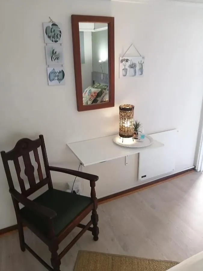 36 Mount Road Guesthouse And Self Catering 포트엘리자베스 2*,  남아프리카 공화국